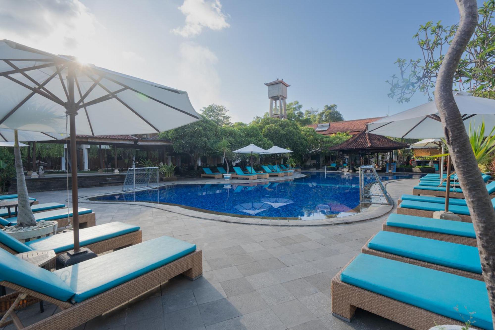 Kuta Beach Club Hotel Extérieur photo
